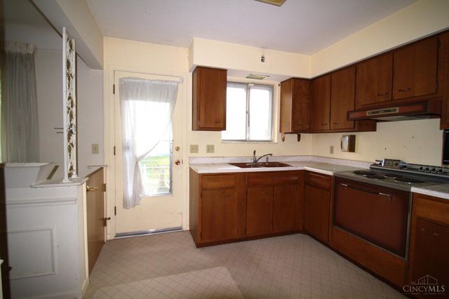 332 Lux Avenue, Springfield Twp., OH 45216