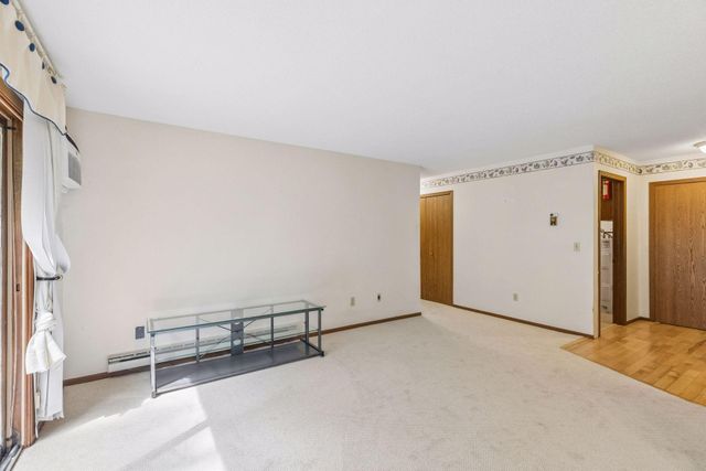 1573 Cohansey Street 204, Saint Paul, MN 55117