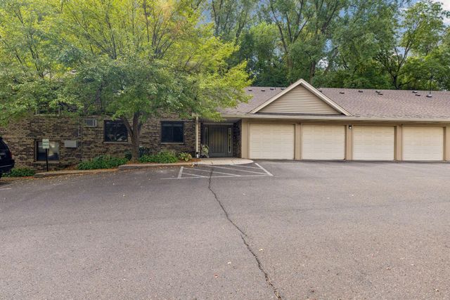 1573 Cohansey Street 204, Saint Paul, MN 55117