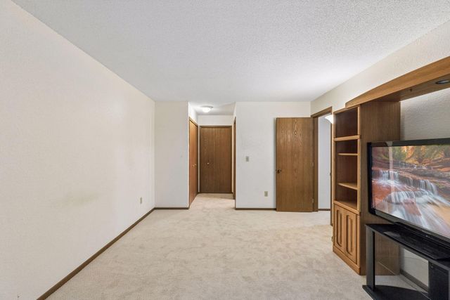 1573 Cohansey Street 204, Saint Paul, MN 55117