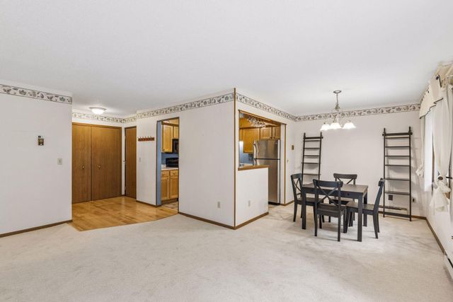 1573 Cohansey Street 204, Saint Paul, MN 55117