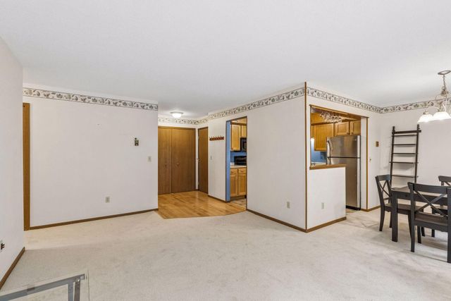 1573 Cohansey Street 204, Saint Paul, MN 55117
