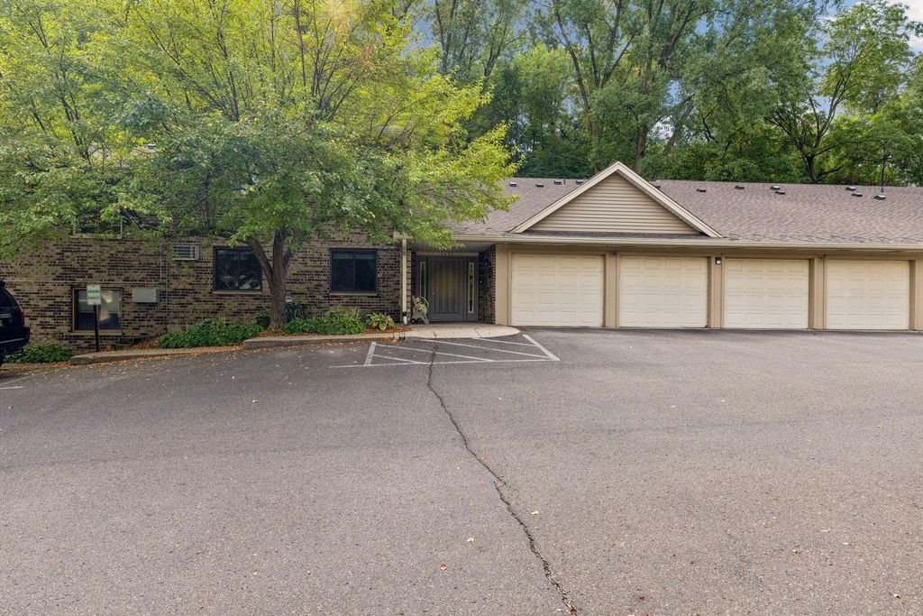 1573 Cohansey Street 204, Saint Paul, MN 55117 — photo 2