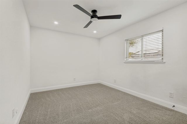 2105 Newbury Drive, Arlington, TX 76014