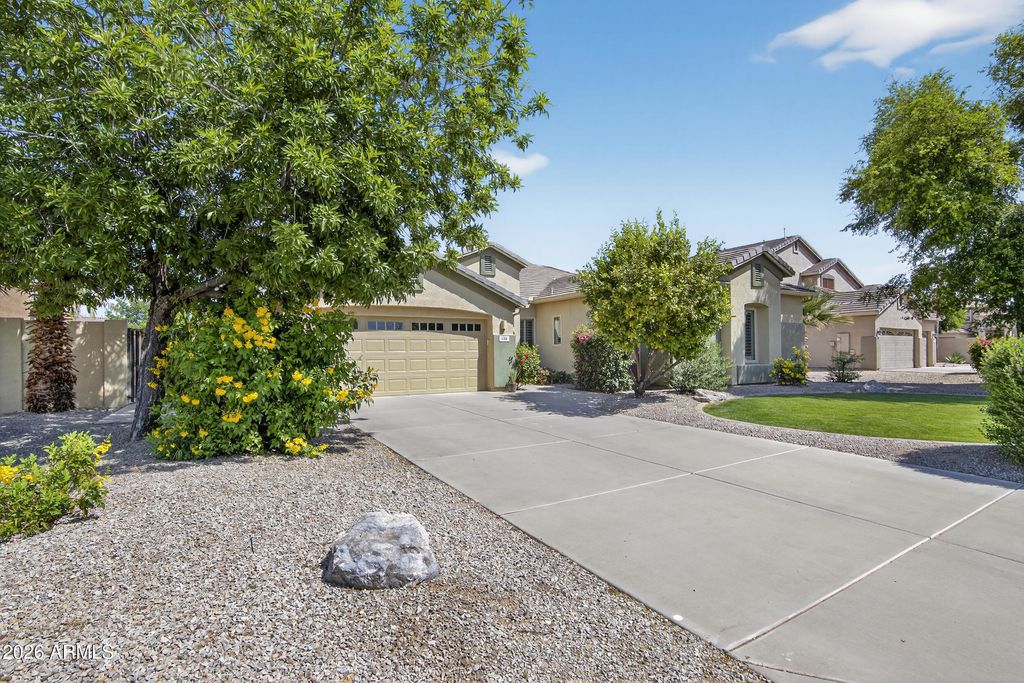 138 E MARY Lane, Gilbert, AZ 85295 — photo 2