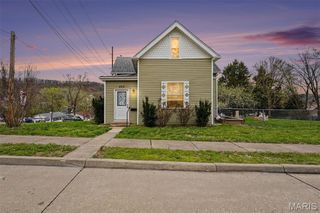 422 N 1st Street, Pacific, MO 63069