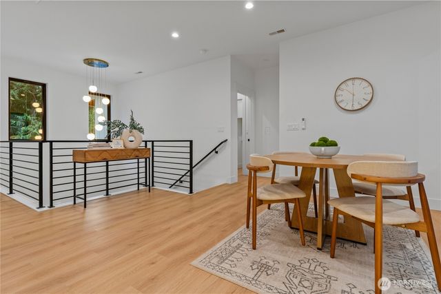 8 Shooting Star Court, Bellingham, WA 98229