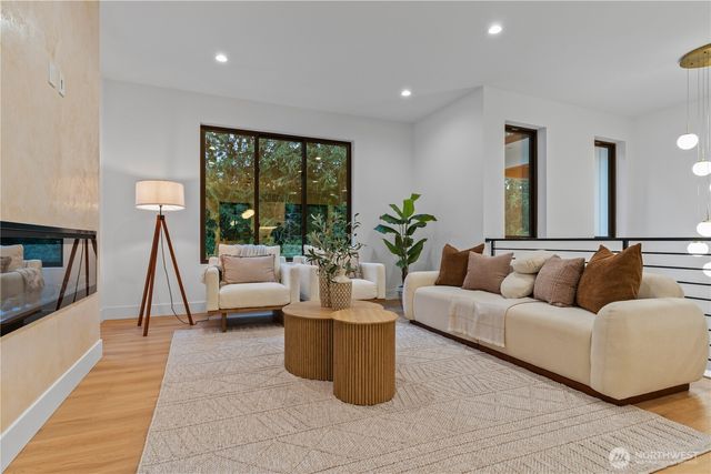 8 Shooting Star Court, Bellingham, WA 98229