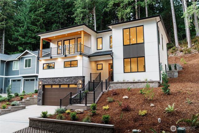 8 Shooting Star Court, Bellingham, WA 98229
