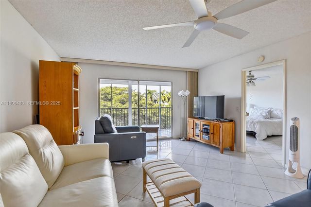 13105 SW 16th Court 407L, Pembroke Pines, FL 33027