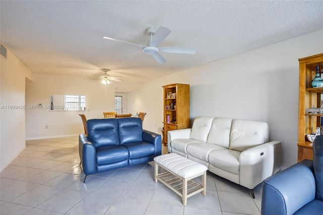 13105 SW 16th Court 407L, Pembroke Pines, FL 33027