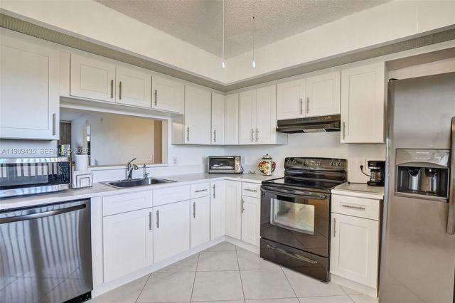13105 SW 16th Court 407L, Pembroke Pines, FL 33027