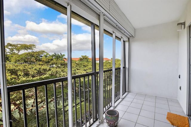 13105 SW 16th Court 407L, Pembroke Pines, FL 33027