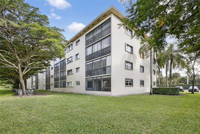 13105 SW 16th Court 407L, Pembroke Pines, FL 33027