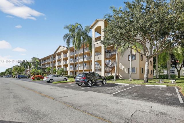 13105 SW 16th Court 407L, Pembroke Pines, FL 33027