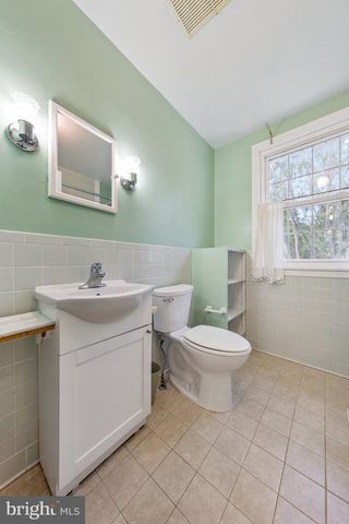 5629 FISHER RD, Temple Hills, MD 20748