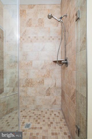 304 CAPTAINS WAY, Philadelphia, PA 19146