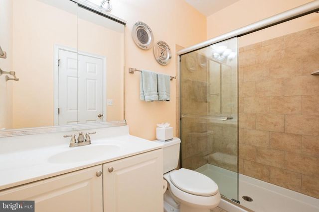 304 CAPTAINS WAY, Philadelphia, PA 19146