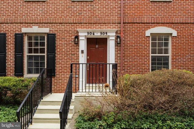 304 CAPTAINS WAY, Philadelphia, PA 19146