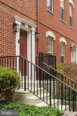 304 CAPTAINS WAY, Philadelphia, PA 19146