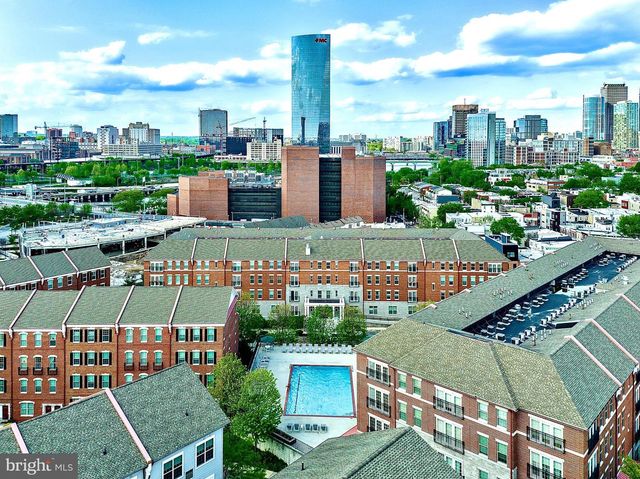 304 CAPTAINS WAY, Philadelphia, PA 19146