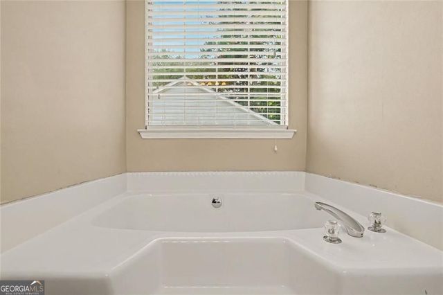 2809 Mill Lake Way, Morrow, GA 30260