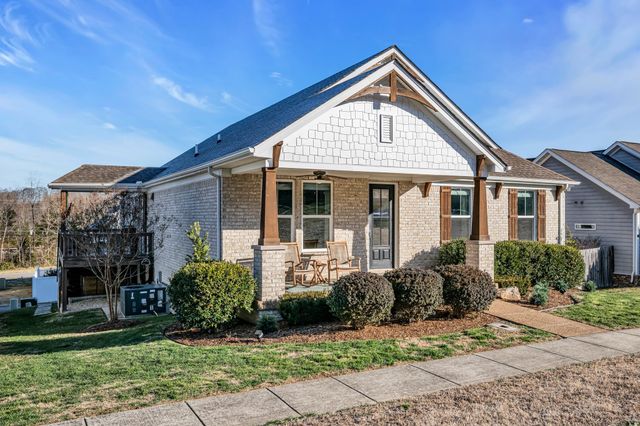 111 Ellersly Way, Kingston Springs, TN 37082