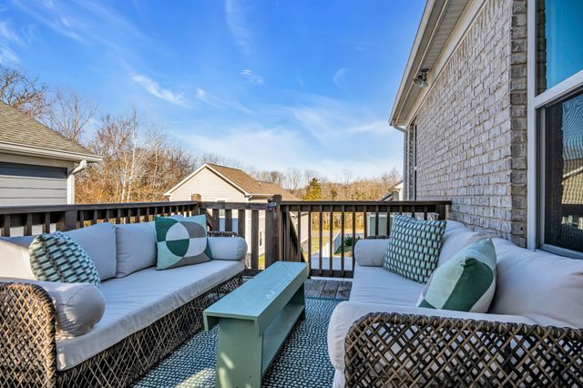 111 Ellersly Way, Kingston Springs, TN 37082