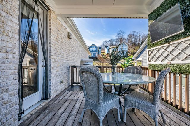 111 Ellersly Way, Kingston Springs, TN 37082