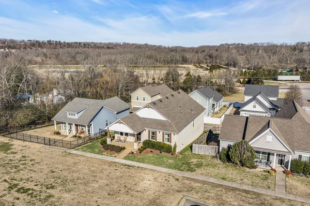 111 Ellersly Way, Kingston Springs, TN 37082