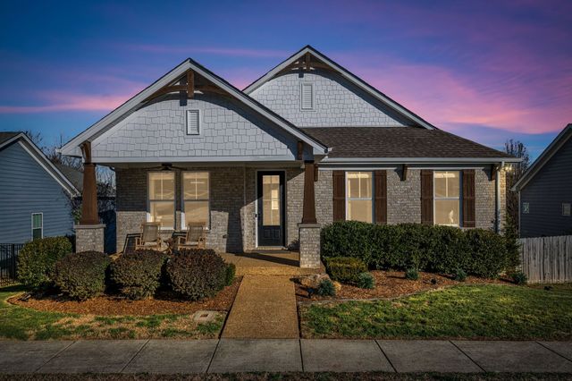 111 Ellersly Way, Kingston Springs, TN 37082