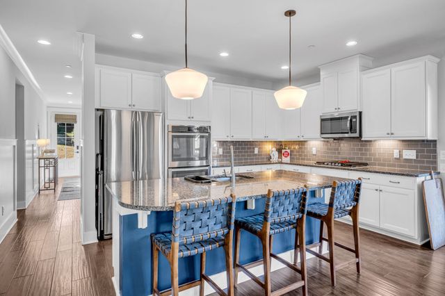 111 Ellersly Way, Kingston Springs, TN 37082