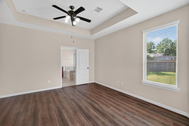 15 Butternut Grove Place, Tomball, TX 77375