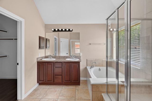 15 Butternut Grove Place, Tomball, TX 77375