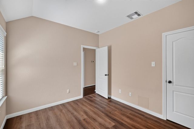 15 Butternut Grove Place, Tomball, TX 77375