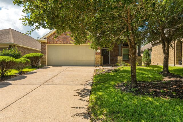 15 Butternut Grove Place, Tomball, TX 77375