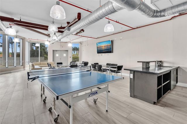 3029 NE 188th Street 721, Aventura, FL 33180