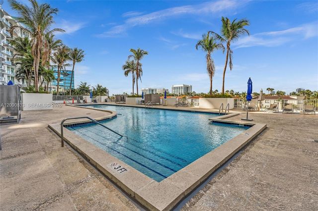 3029 NE 188th Street 721, Aventura, FL 33180