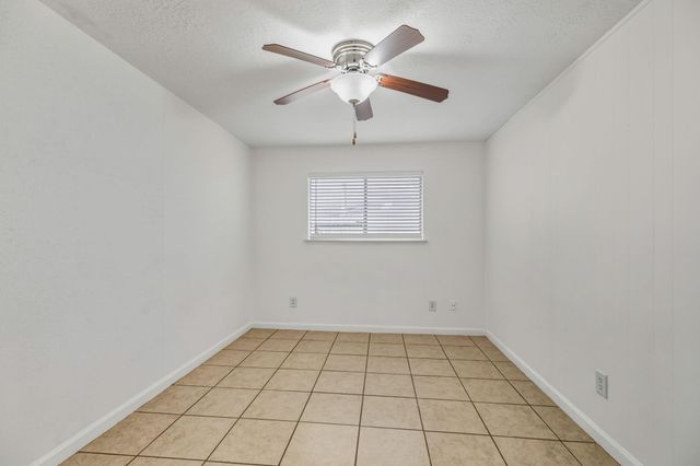 6611 Archgate Drive, Spring, TX 77373