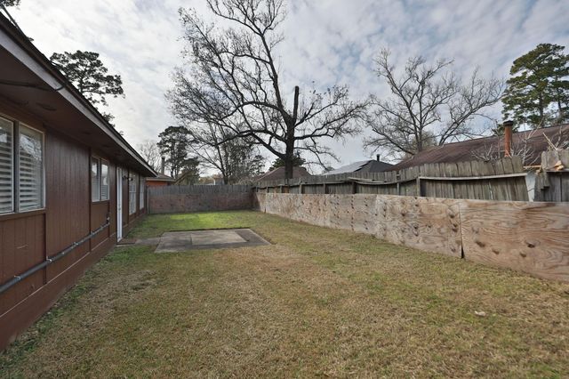 6611 Archgate Drive, Spring, TX 77373