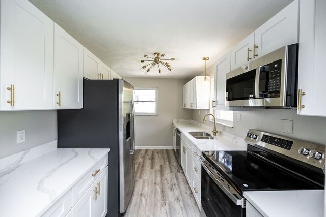 3774 W 5th Ave, West Mayfield, PA 15010