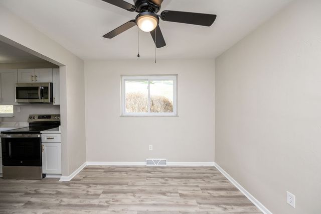 3774 W 5th Ave, West Mayfield, PA 15010