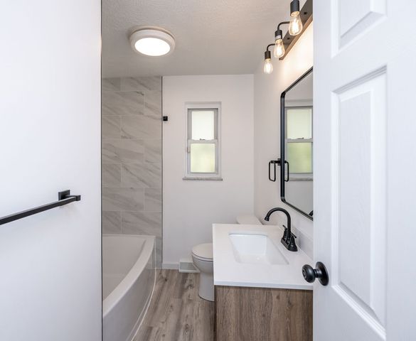 3774 W 5th Ave, West Mayfield, PA 15010