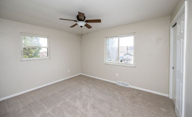 3774 W 5th Ave, West Mayfield, PA 15010