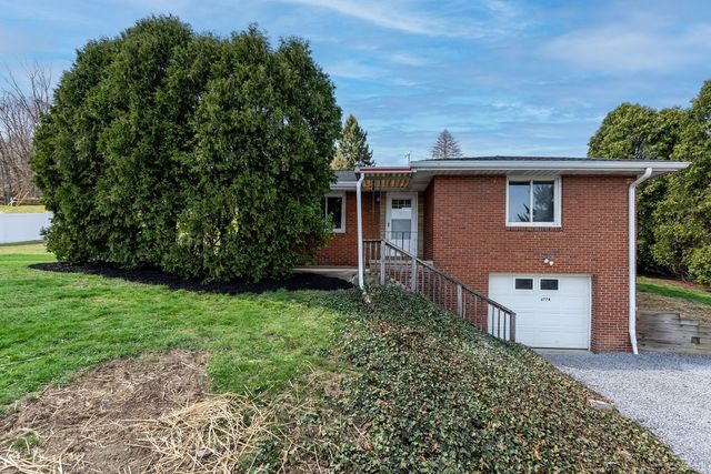 3774 W 5th Ave, West Mayfield, PA 15010