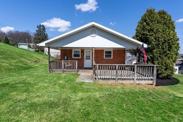 3774 W 5th Ave, West Mayfield, PA 15010