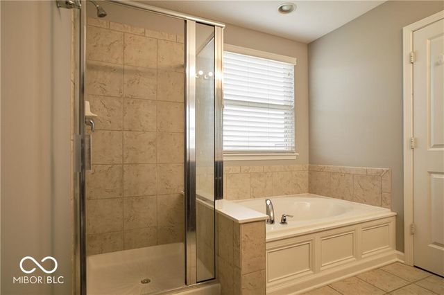 13912 Luxor Chase, Fishers, IN 46038