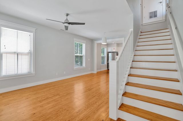 135 E South Street, Fayetteville, AR 72701