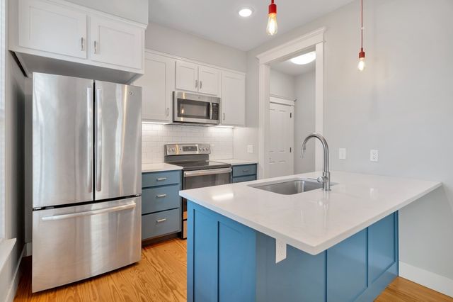 135 E South Street, Fayetteville, AR 72701