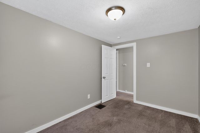 2475 Perdue Avenue, Columbus, OH 43211